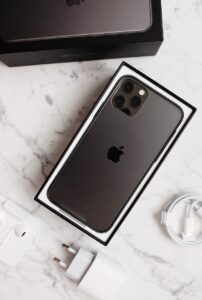 cellphone, technology, electronic, digital, model, portable, connection, iphone, flatlay
